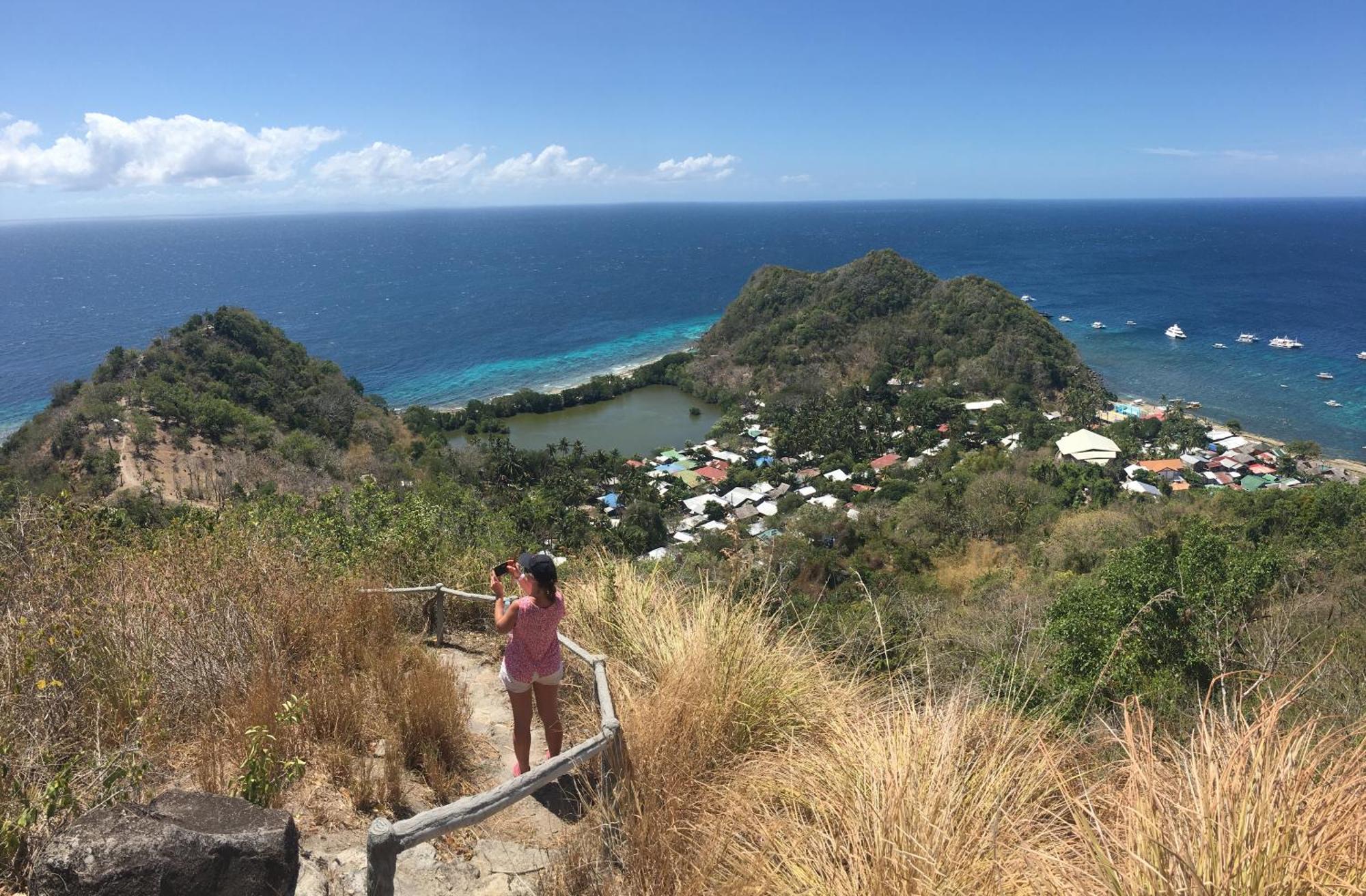 Liberty'S Lodge And Diving - Apo Island 두마구에테 외부 사진