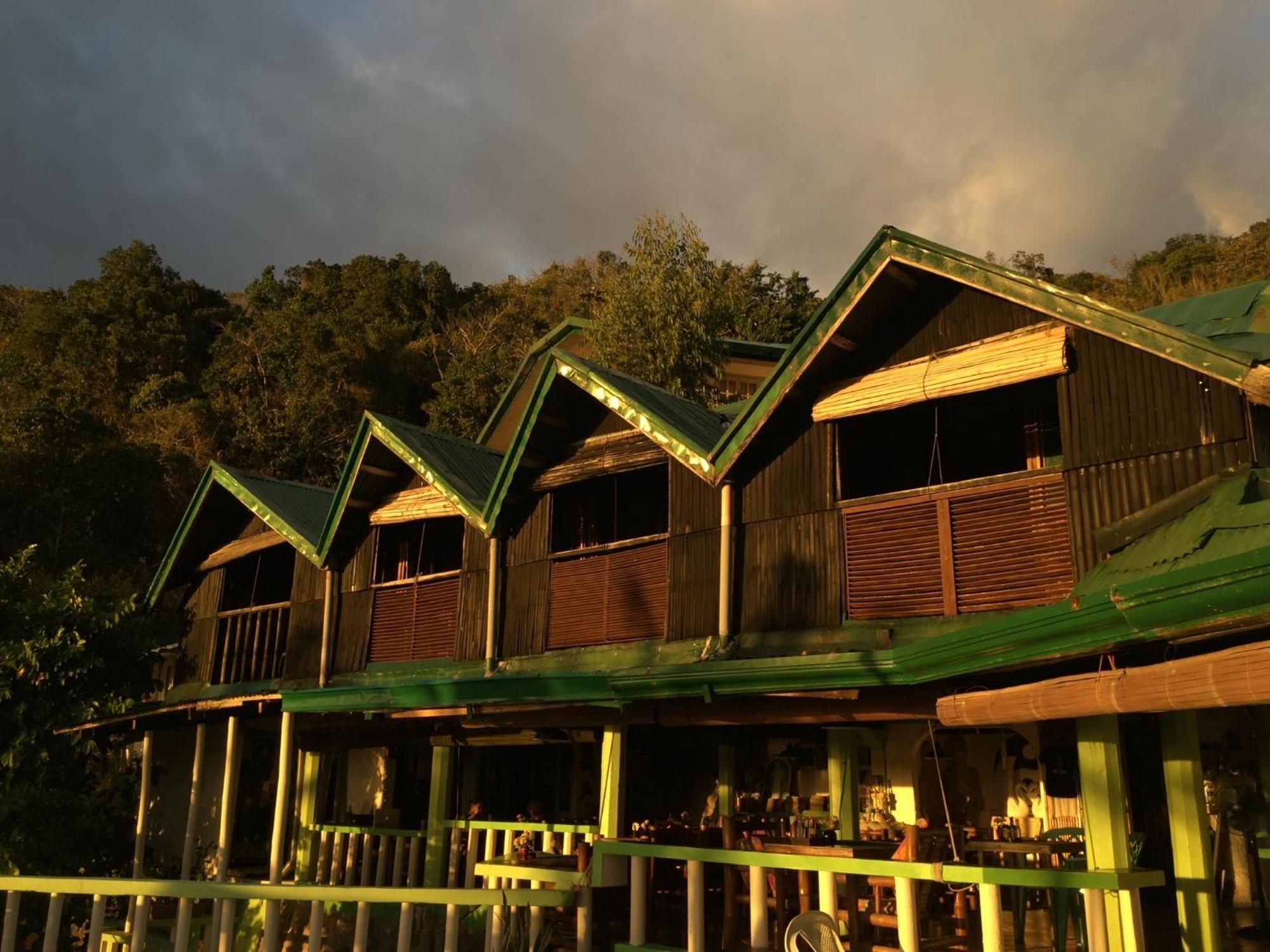 Liberty'S Lodge And Diving - Apo Island 두마구에테 외부 사진